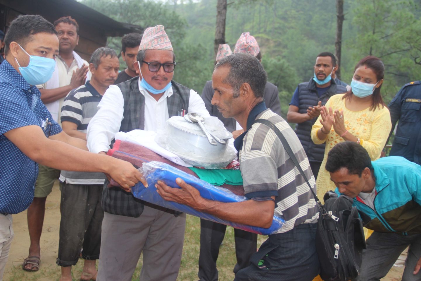बाढी र पहिरोको डरले रातदिन बेचैन