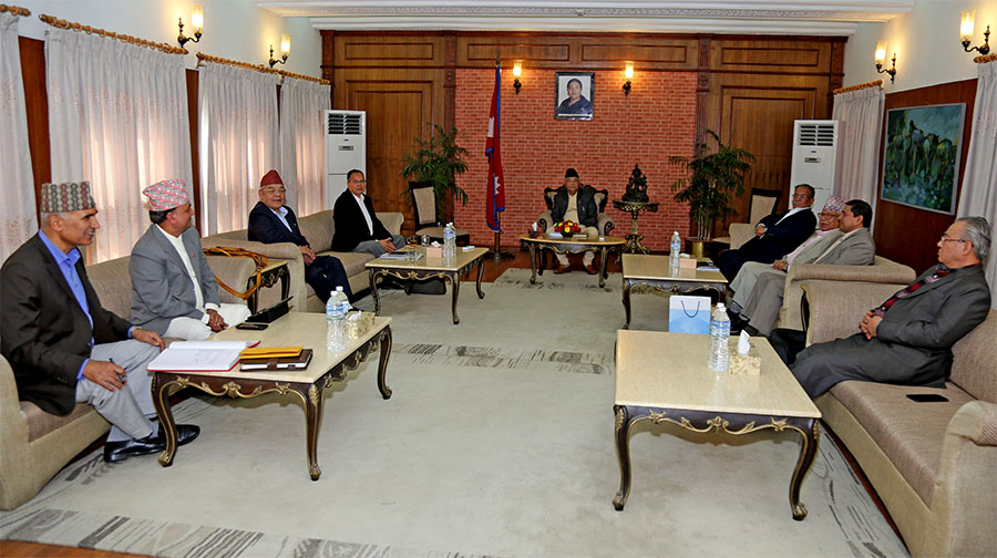 नेकपा सचिवालयमा यसरी एक्लिँदैछन् ओली