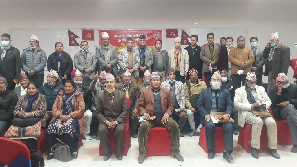 दाहाल–नेपाल समूहद्वारा नेकपा सुदूरपश्चिम प्रदेशका अध्यक्ष कर्ण थापासहित चार जिल्लाका अध्यक्षलाई कारबाही