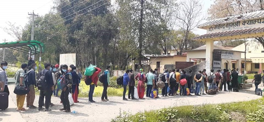 क्वारेन्टाइनमा राखिएका ५ सय बढी नेपाली पर्खालबाट भागे