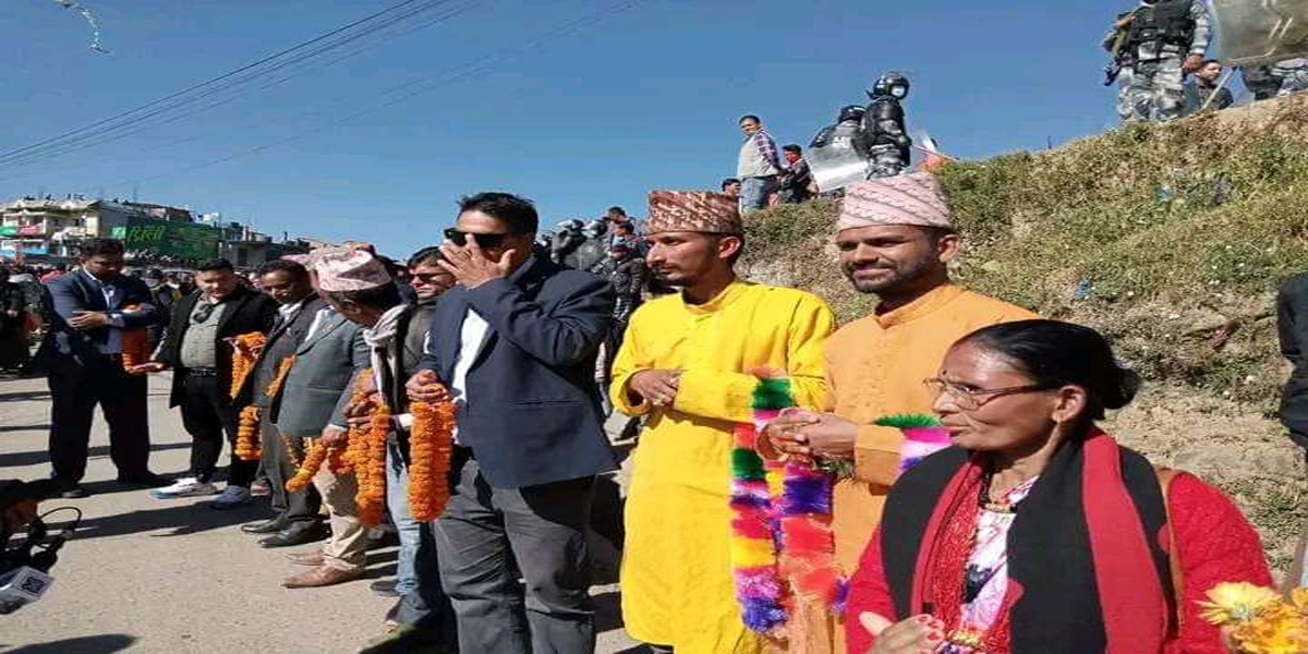 प्रधानमन्त्रि देउवाको स्वागतमा प्रतिषस्पर्धी  सागर ढकाल