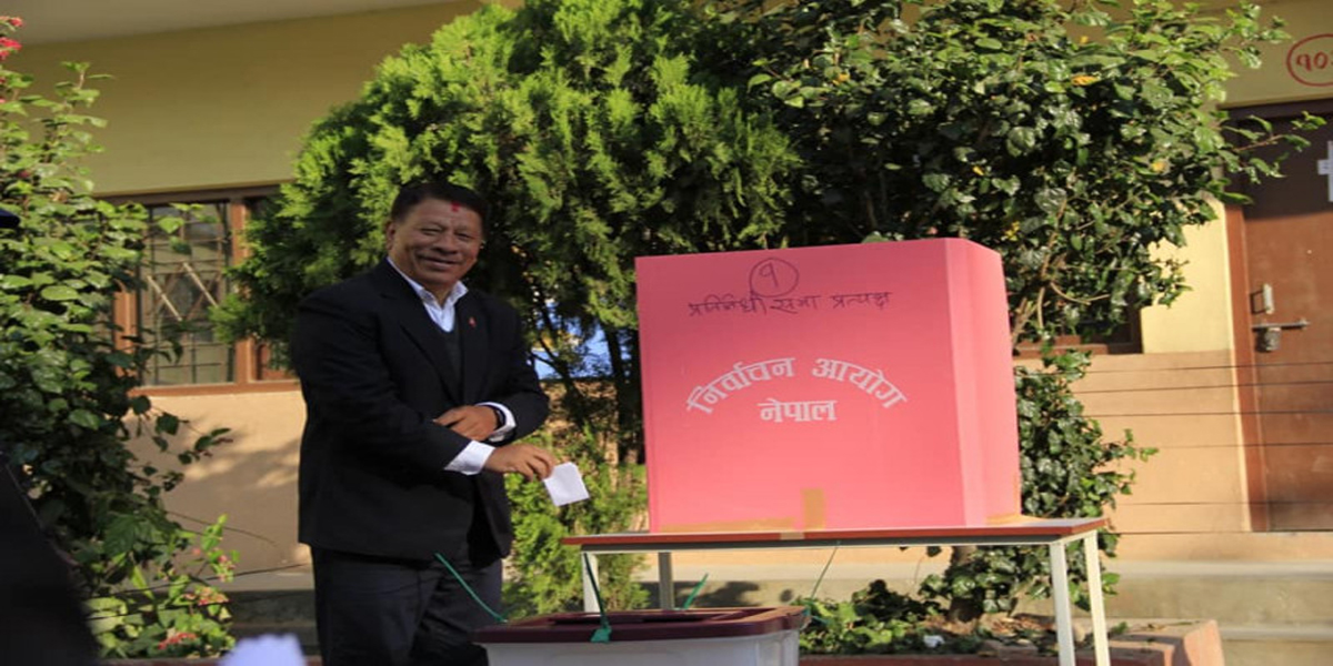 काठमाडौं- १ मा मिश्रलाई पछि पार्दै सिंहको अग्रता