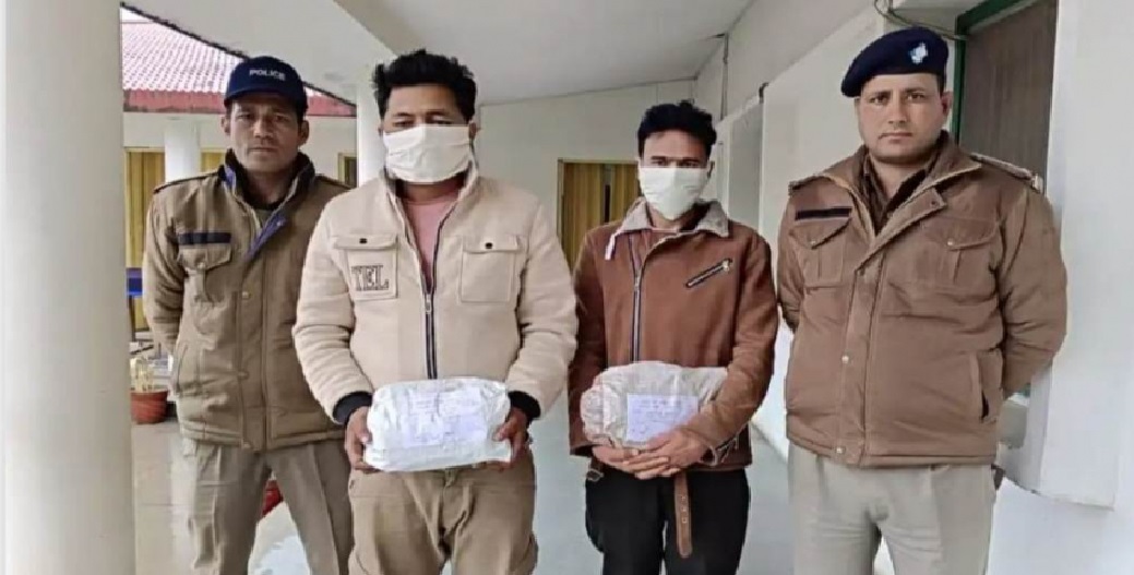 चरेससहित भारतमा दार्चुलाका दुई जना पक्राउ