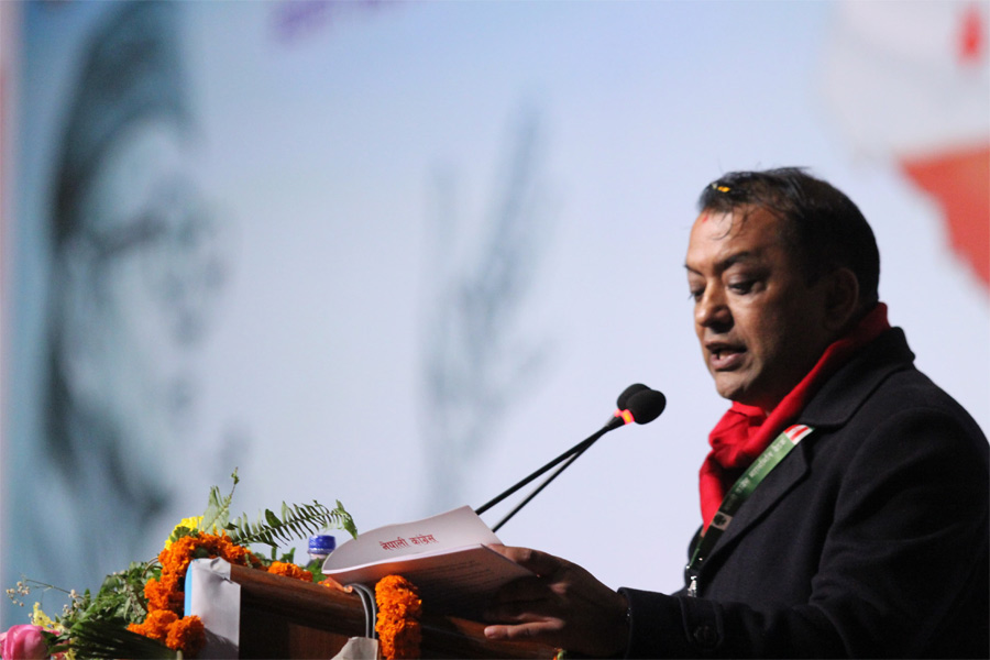निर्वाचनमा गठबन्धन नगर्ने महामन्त्री थापाको प्रस्ताव सर्वसम्मतले पारित