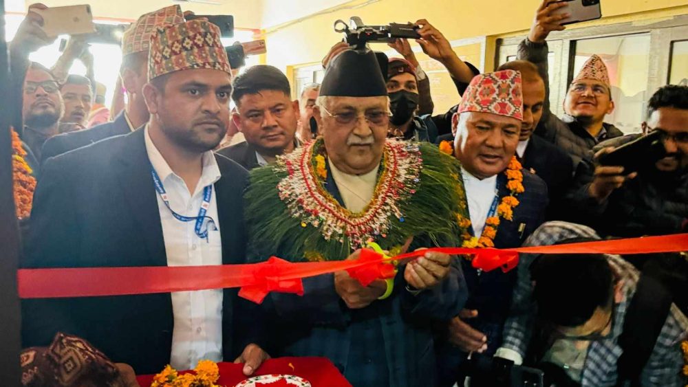 अध्यक्ष ओलीद्वारा  बर्दगोरिया गाउँपालिकाको प्रशासनिक  भवन उद्घाटन